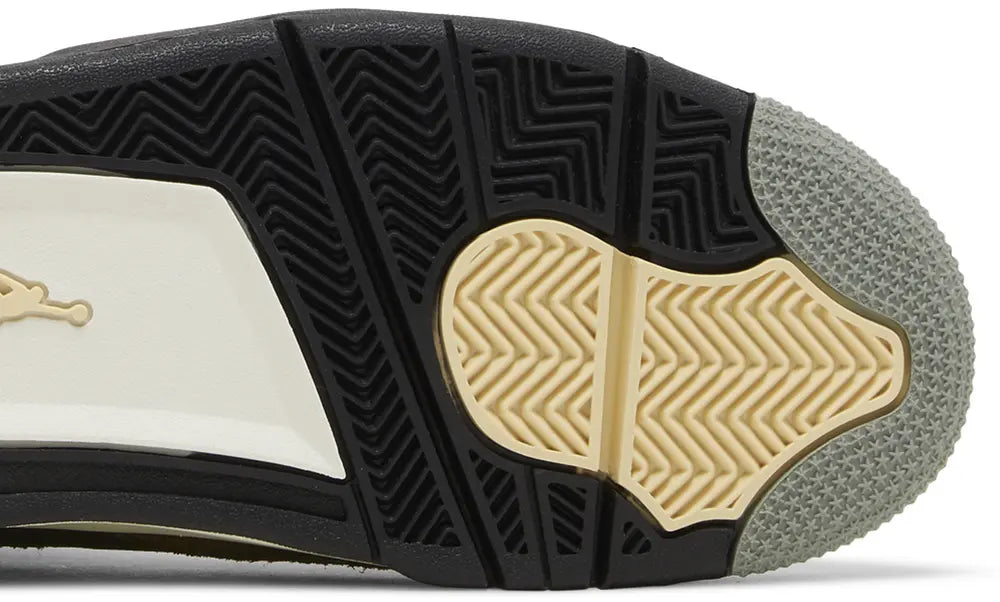 Air Jordan 4 Retro "Undefeated"