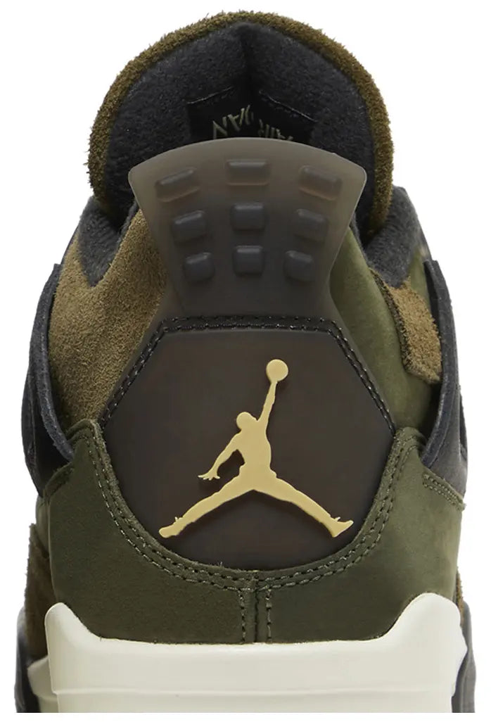 Air Jordan 4 Retro "Undefeated"