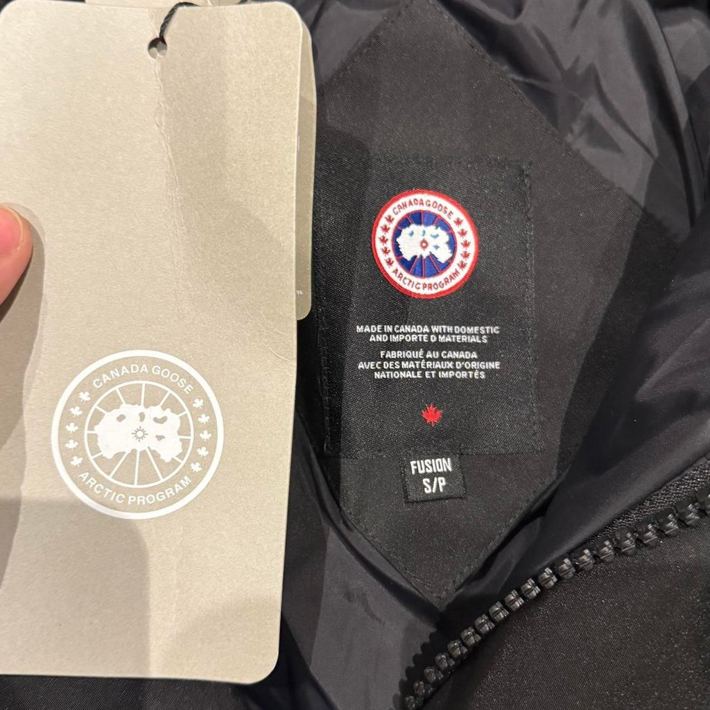 Canada Goose Wyndham Parka – Men’s Red Badge Edition