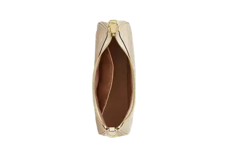 Teri Shoulder Bag In Signature Leather With Heart Charm
