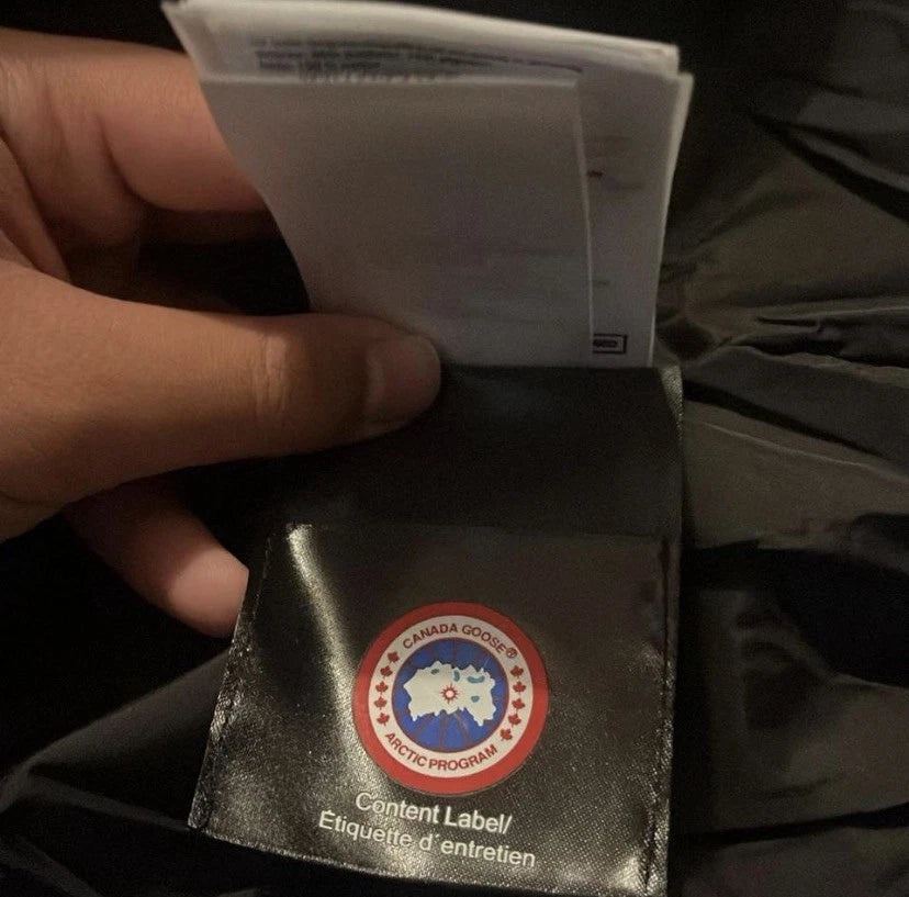Canada Goose Wyndham Parka – Men’s Black Badge Edition